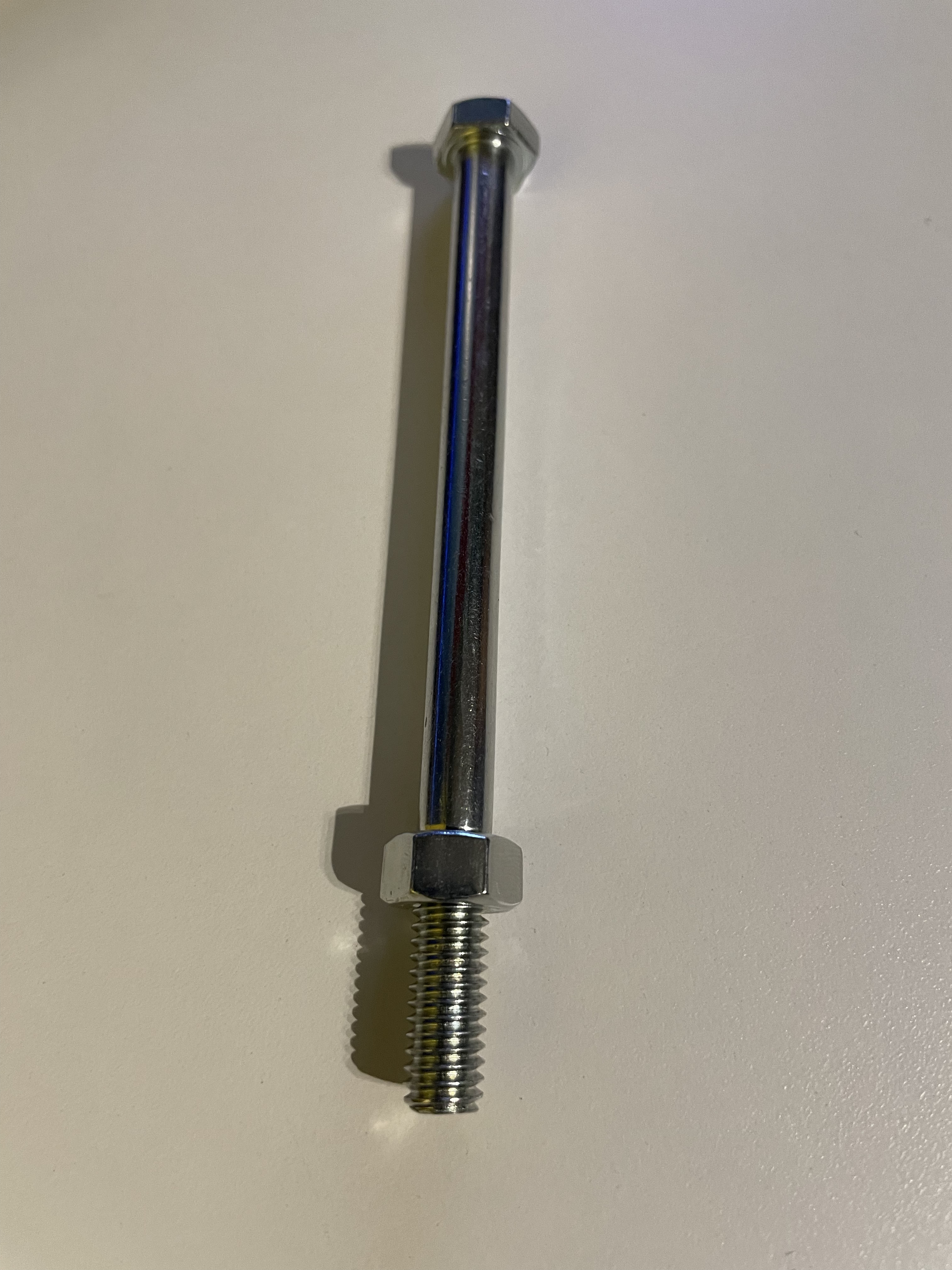 Photographie d'une grande vis